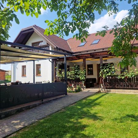 Pri Storklji Hotel Моравске-Топлице Екстериор снимка